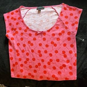 Forever 21 Ribbed Knit Crop Tee. Pink with Red Cherries. Size 0x label / Size 12